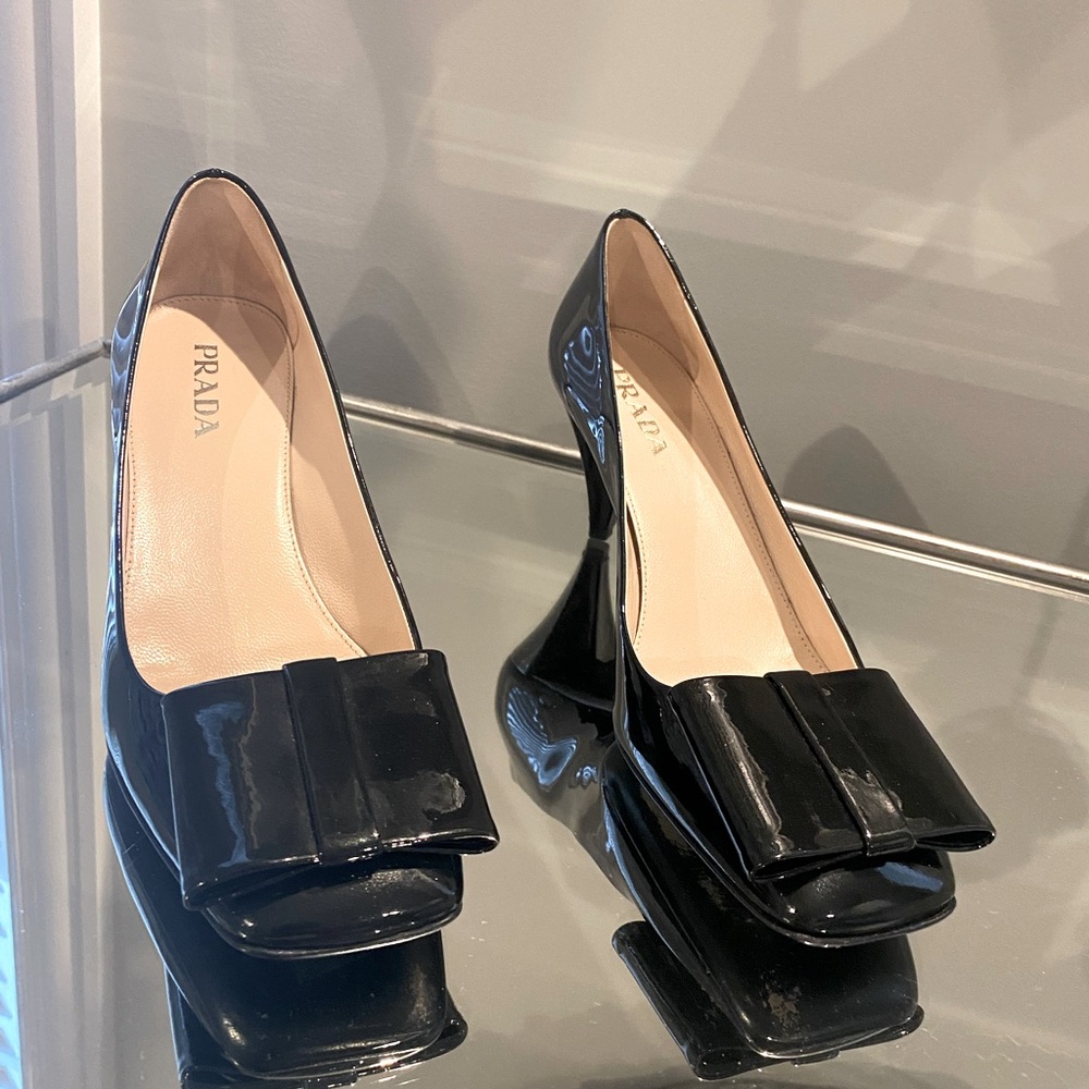 Prada black patent leather pumps. Like new!